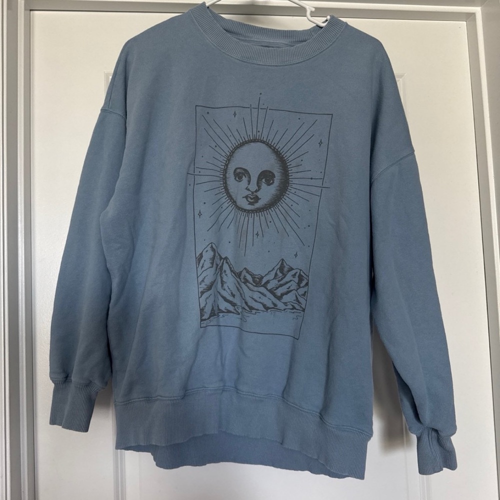 American Eagle Outfitters Blue Graphic Women's Sweater